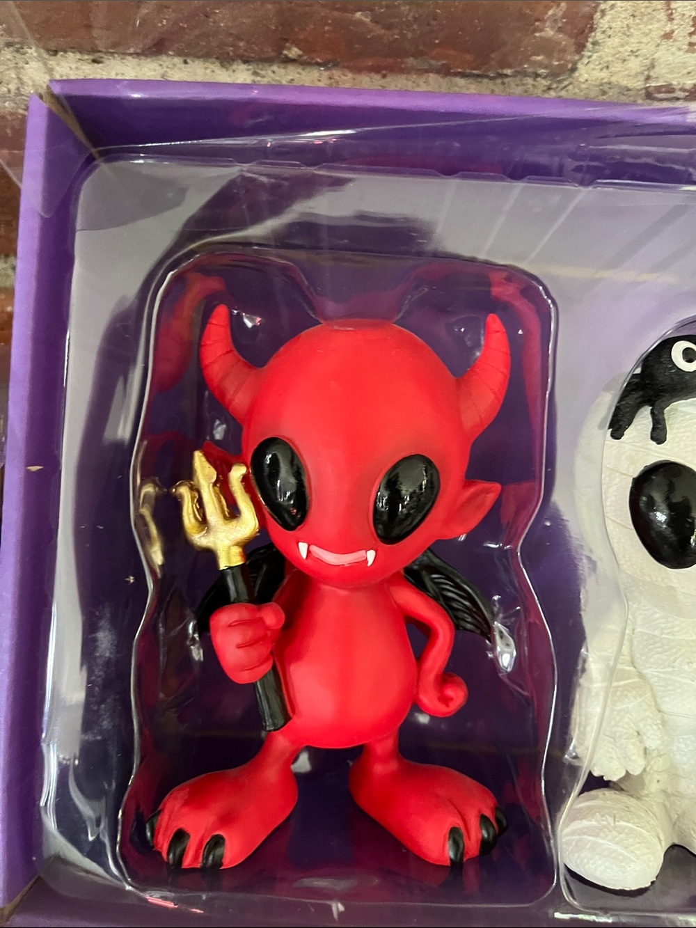 Martha Stewart Red Devil, White Mummy & Green Witch Alien Figurine Set - Picture 6 of 15